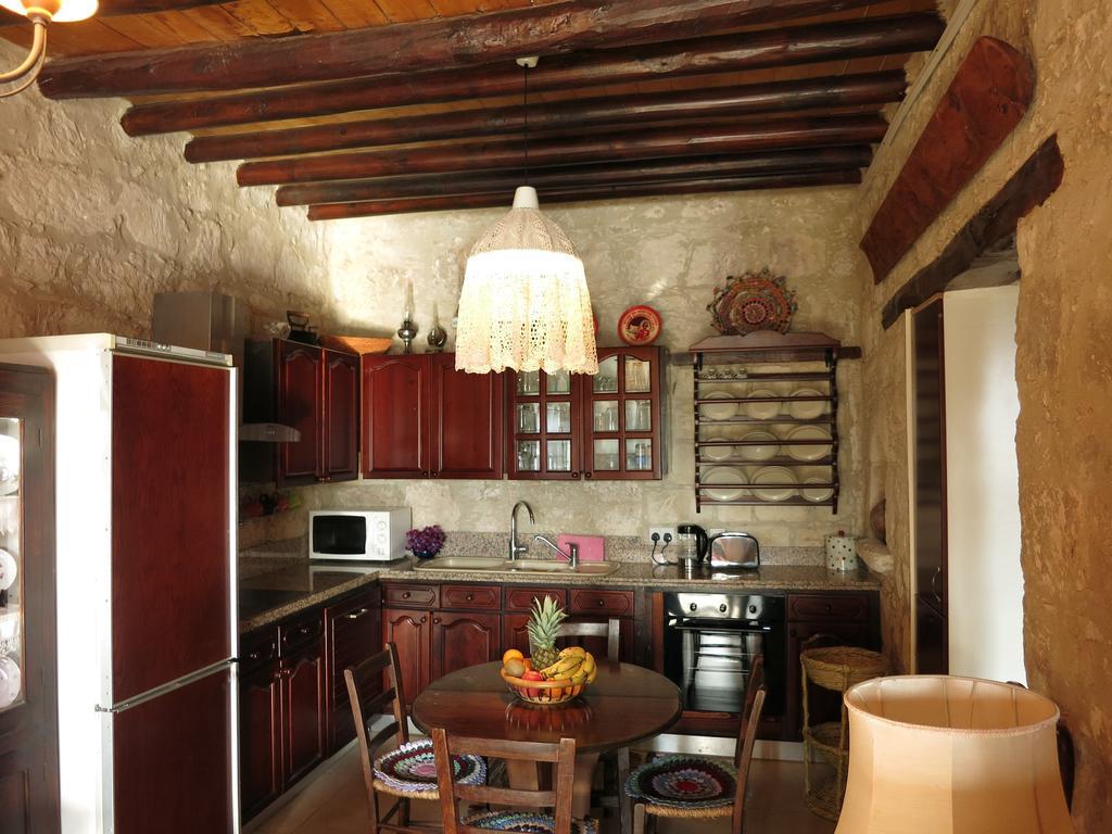 Simona Stone House Villa Polis Ruang foto